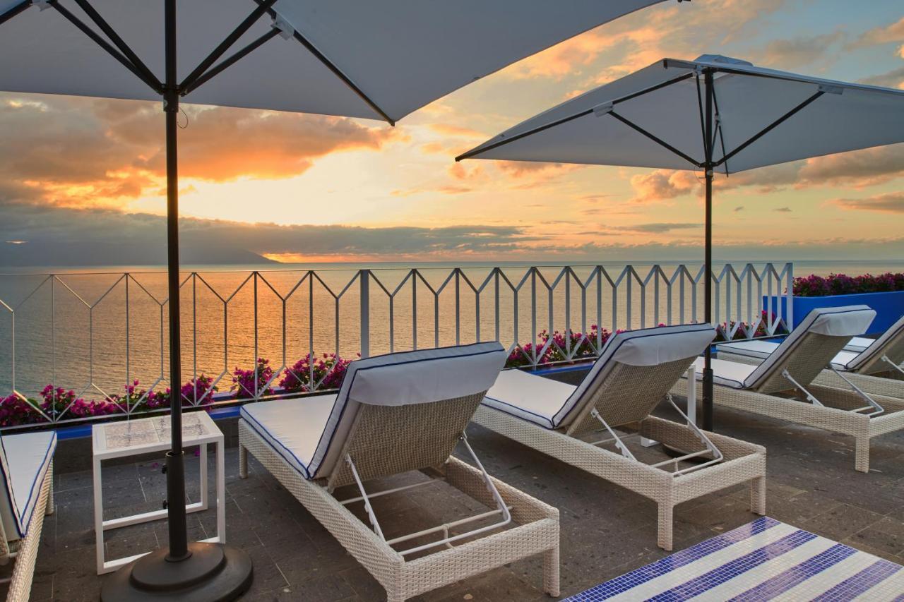 Hotel Luxury Patio Azul (Adults Only) Puerto Vallarta Luaran gambar The rooftop pool at the Hotel