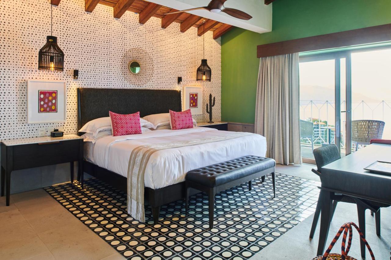 Hotel Luxury Patio Azul (Adults Only) Puerto Vallarta Luaran gambar A bedroom at the hotel