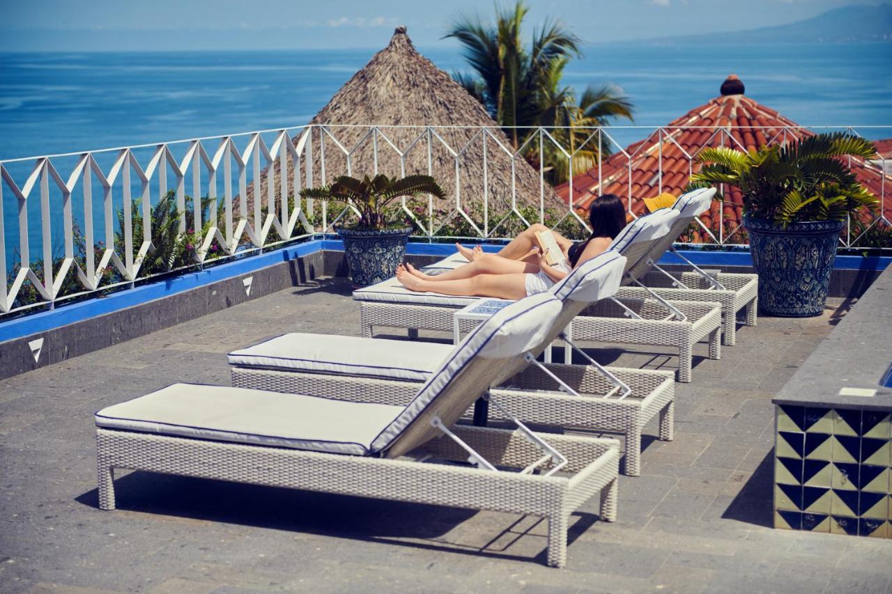 Hotel Luxury Patio Azul (Adults Only) Puerto Vallarta Luaran gambar Rooftop pool at the Hotel
