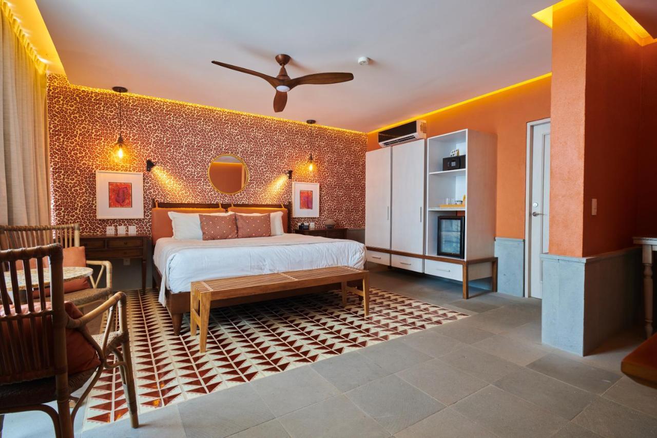 Hotel Luxury Patio Azul (Adults Only) Puerto Vallarta Luaran gambar A room at the hotel